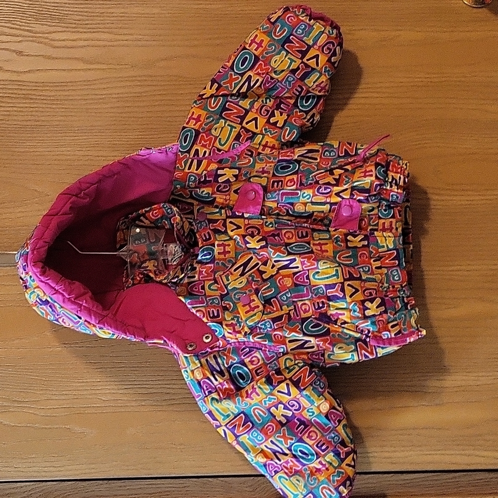 Circo Girl’s Pink Removable Hood Zip Up Jacket w Front Pockets, Size 3T
